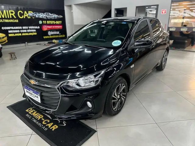 Carro Chevrolet Onix Plus 2025 LT 1.0