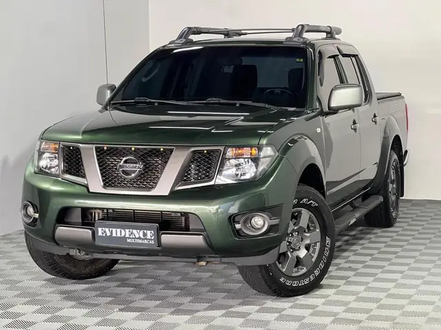 Carro Nissan Frontier 2016 2.5 TD CD 4x4 SV Attack (Aut)