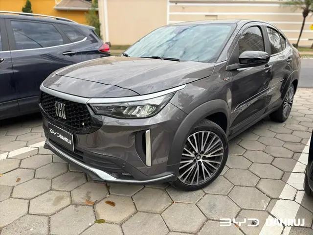 Carro Fiat Fastback 2025 Limited Edition