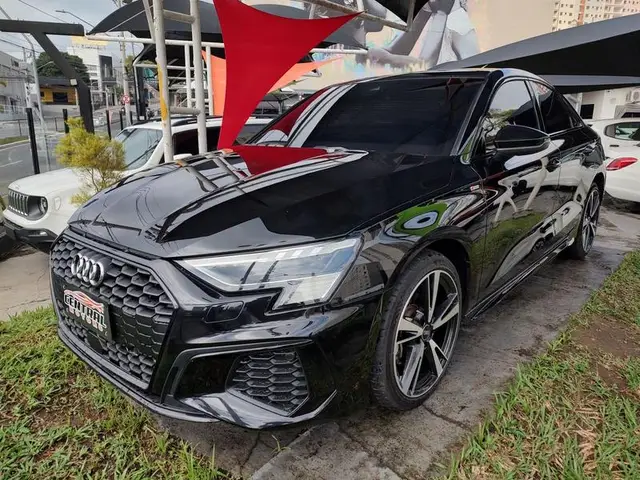 Carro Audi A3 Sportback 2024 Perf. Black 2.0 S-tron.(Híb.)