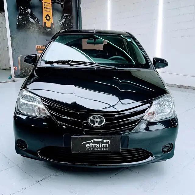 Carro Toyota Etios 2015 XS 1.5 (Flex)