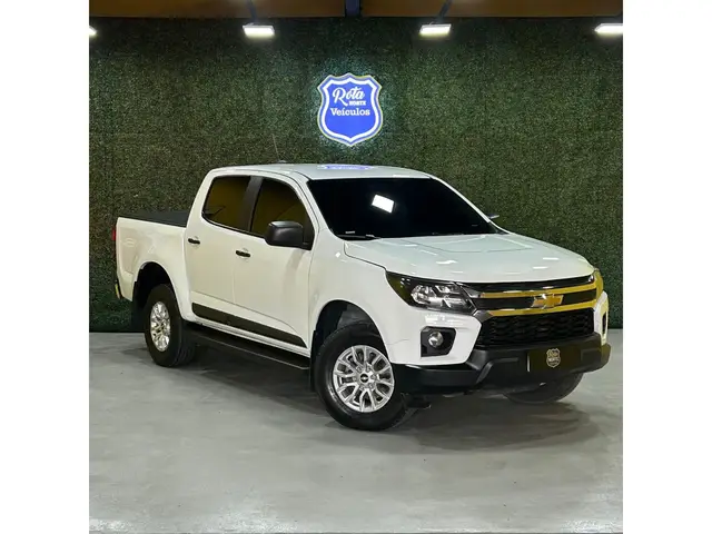 Carro Chevrolet S10 Cabine Dupla 2021 S10 2.5 ECOTEC SIDI Advantage 4x2 (Cabine Dupla)