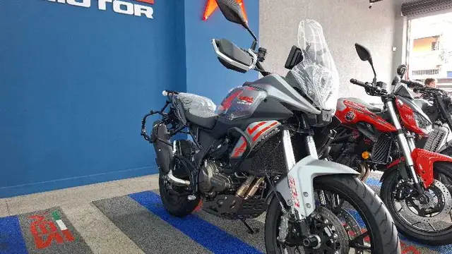 Moto Shineray SBM 600S 2026 ABS