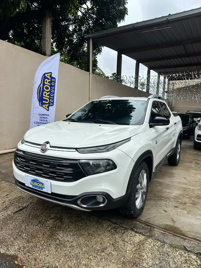 Carro Fiat Toro 2019 Volcano 2.0 diesel AT9 4x4