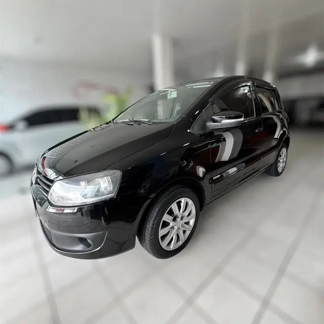 Carro Volkswagen Fox 2013 1.0 VHT (Flex) 4p