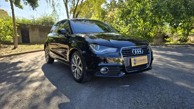Carro Audi A1 2013 1.4 TFSI Sportback Attraction S Tronic