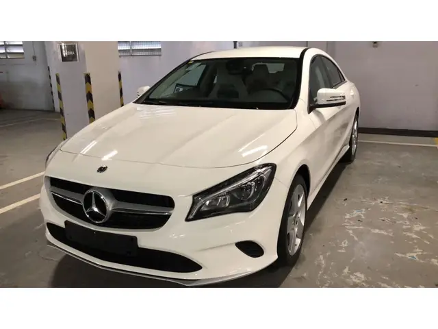 Carro Mercedes-Benz CLA 180 2018 1.6 CGI GASOLINA 7G-DCT