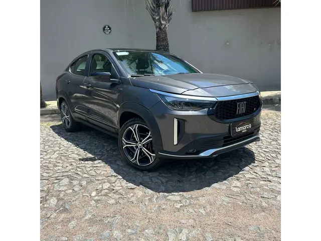 Carro Fiat Fastback 2024 Limited Edition Powered by Abarth