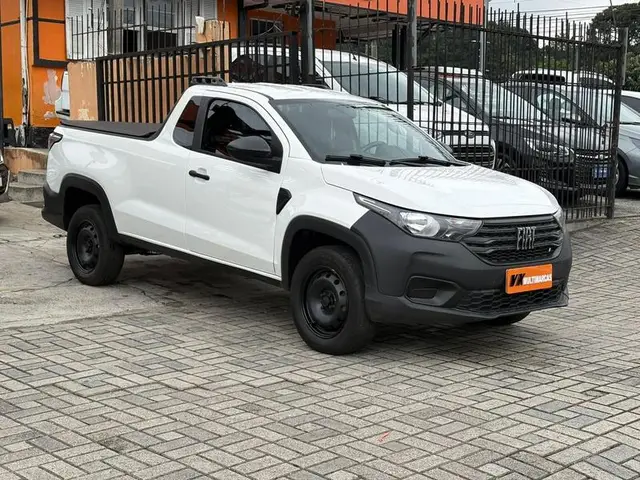 Carro Fiat Strada 2023 Endurance 1.4 Cabine Plus (Flex)
