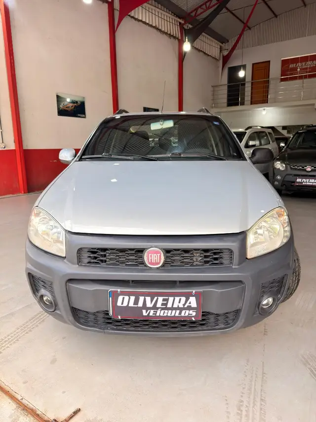 Carro Fiat Strada 2014 Working 1.4 (Flex) (Cabine Estendida)