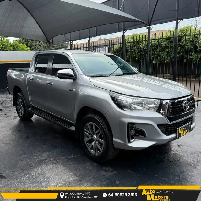 Carro Toyota Hilux Cabine Dupla 2020 Hilux 2.8 TDI SRV CD 4x4 (Aut)