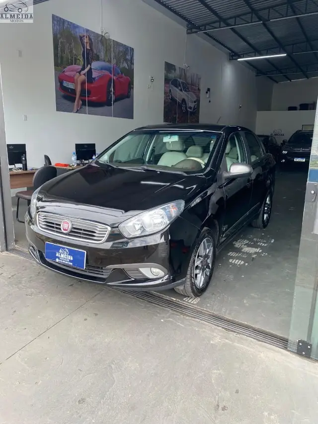 Carro Fiat Grand Siena 2018 Essence 1.6 16V (Flex)