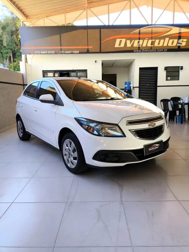 Carro Chevrolet Onix 2014 1.4 LT SPE/4