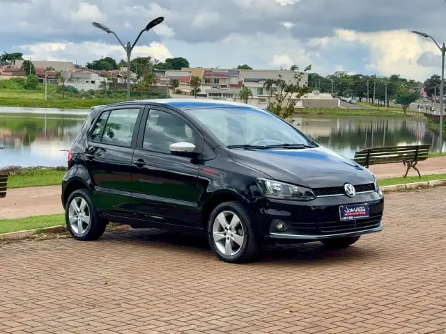 Carro Volkswagen Fox 2016 1.6 MSI Rock in Rio (Flex)