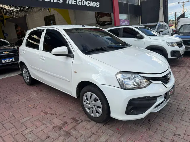 Carro Toyota Etios 2018 X 1.3 (Aut) (Flex)