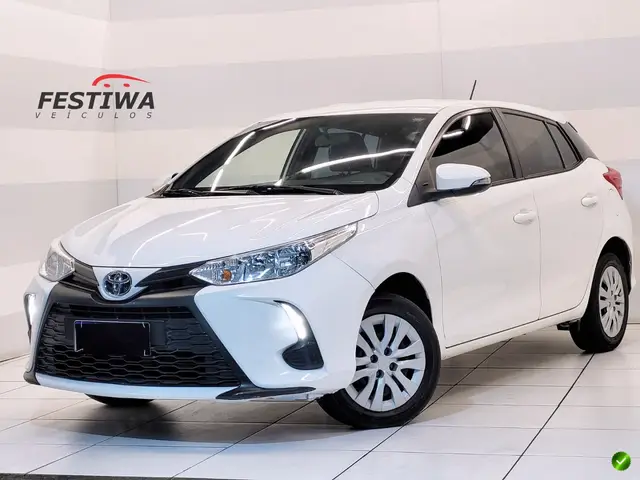Carro Toyota Yaris Sedan 2023 XL 1.5 (Flex) (Aut)