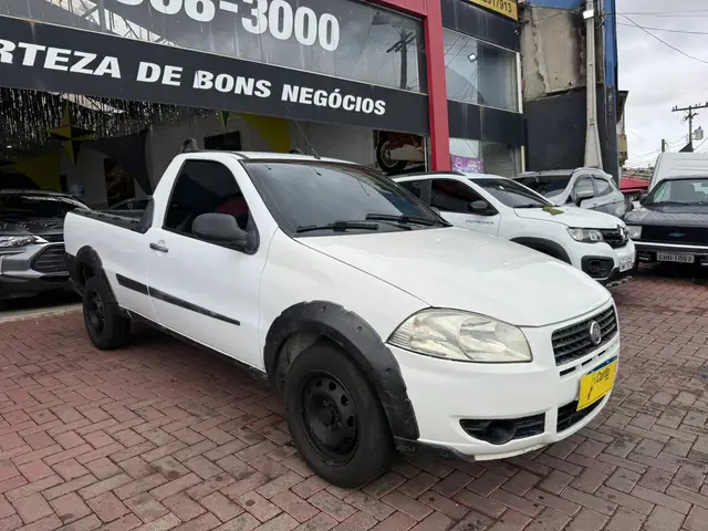 Carro Fiat Strada 2013 Working 1.4 (Flex)