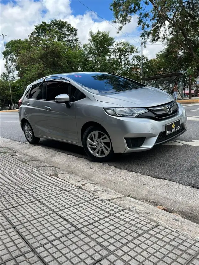 Carro Honda Fit 2015 1.5 16v LX CVT (Flex)