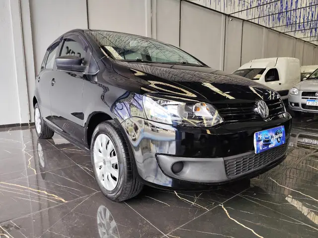 Carro Volkswagen Fox 2013 1.0 VHT (Flex) 2p