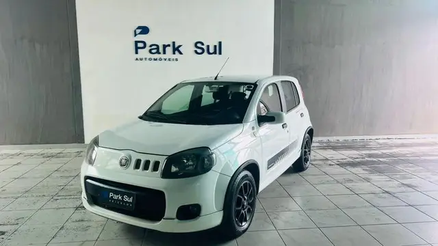 Carro Fiat Uno 2014 Sporting 1.4 8V (Flex) 4p