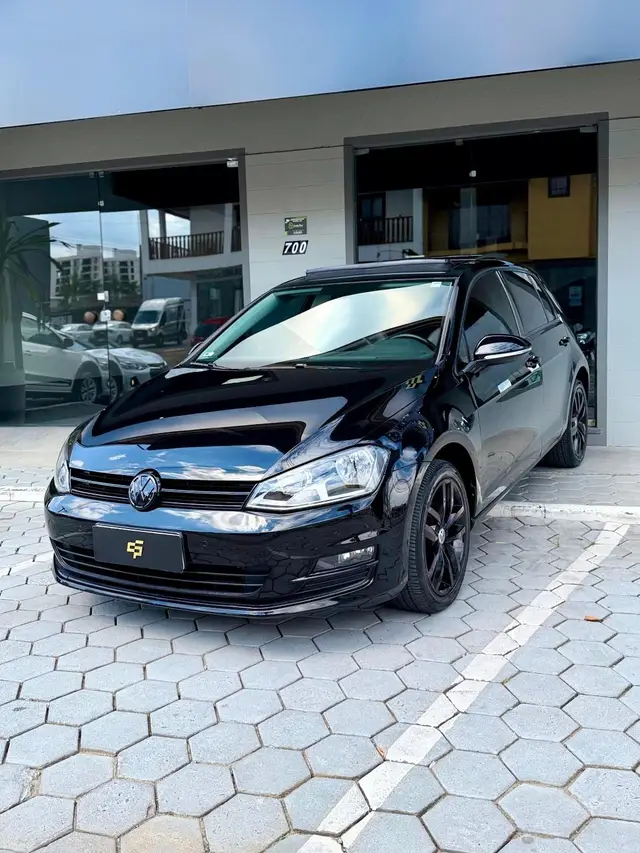 Carro Volkswagen Golf 2017 Highline 1.4 TSI Total Flex Aut.