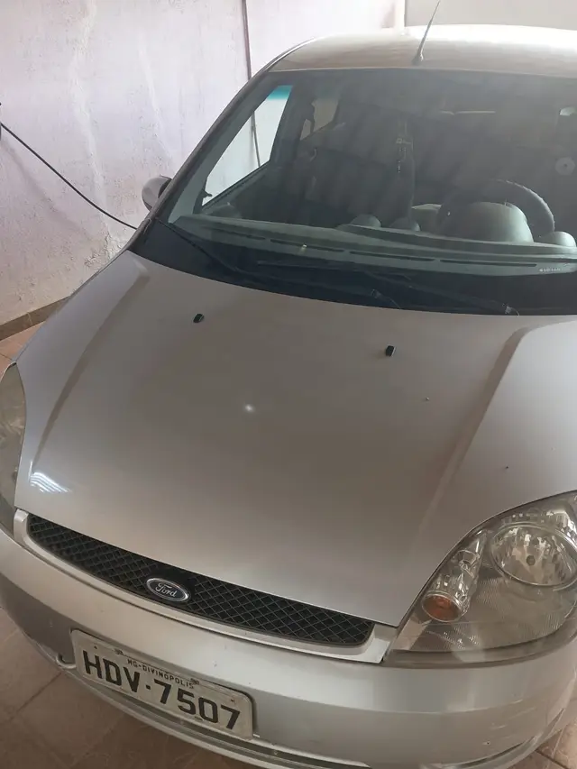 Carro Ford Fiesta Hatch 2006 1.0