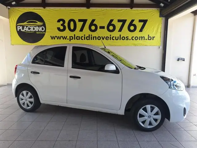 Carro Nissan March 2017 1.0 12V S (Flex)