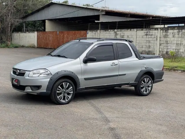 Carro Fiat Strada 2010 Working 1.4 (Flex) (Cabine Dupla)