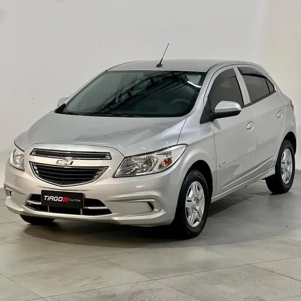 Carro Chevrolet Onix 2015 1.0 LT SPE/4