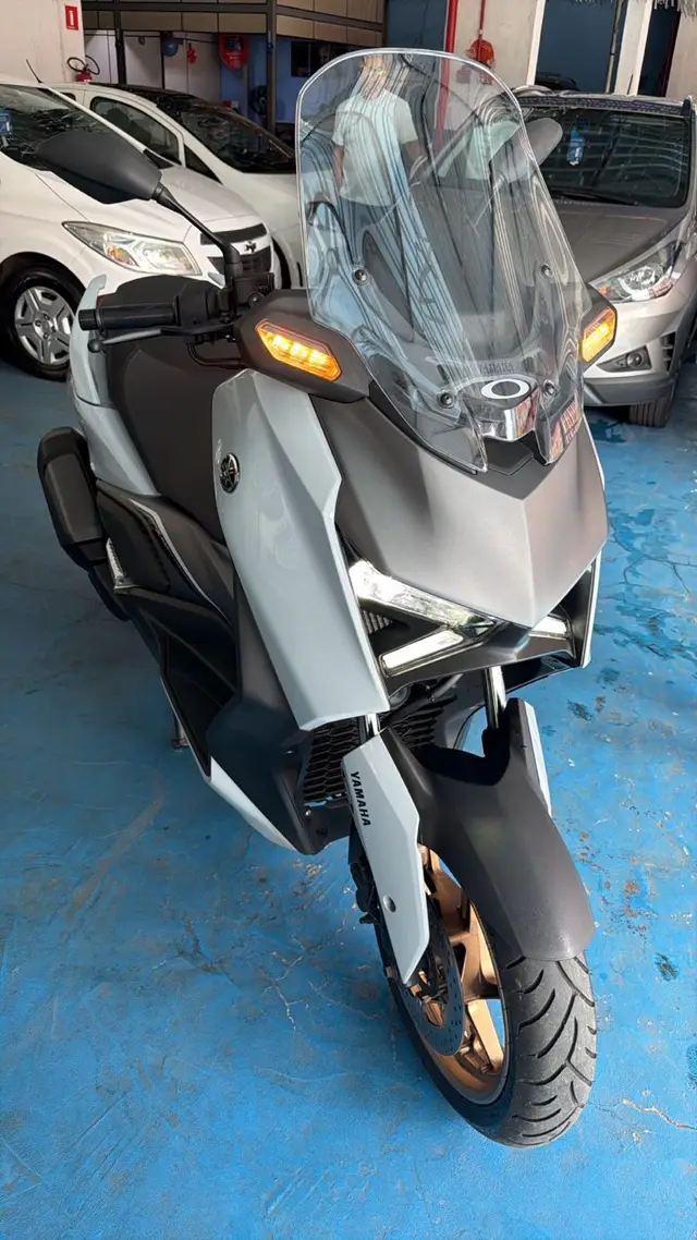 Moto Yamaha XMax 2026 300 Connected