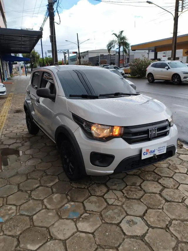 Carro Fiat Mobi 2023 Like 1.0 (Flex)