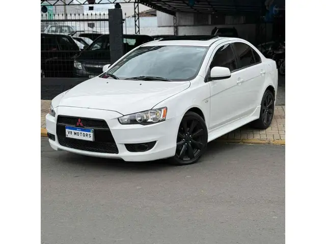Carro Mitsubishi Lancer 2013 2.0 16V