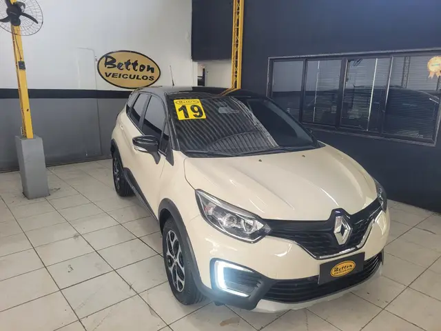 Carro Renault Captur 2019 Intense 1.6 16v SCe CVT (Flex)