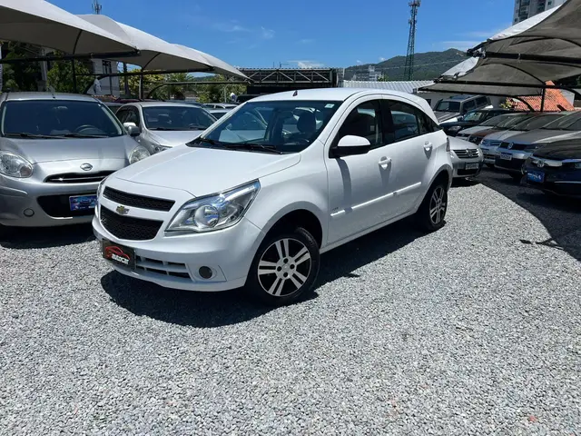 Carro Chevrolet Agile 2011 LTZ 1.4 8V (Flex)