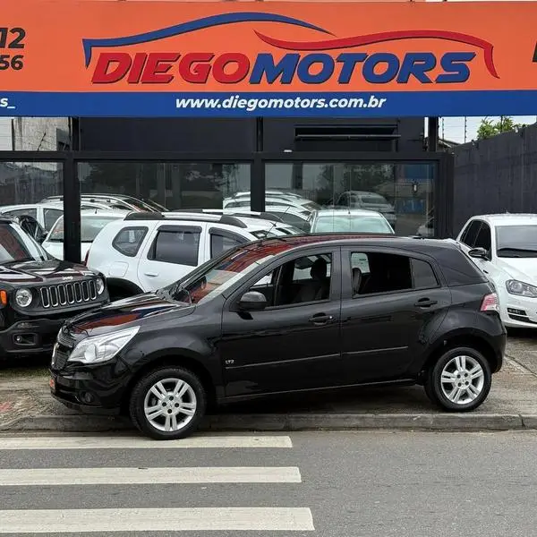 Carro Chevrolet Agile 2011 LT 1.4 8V (Flex)