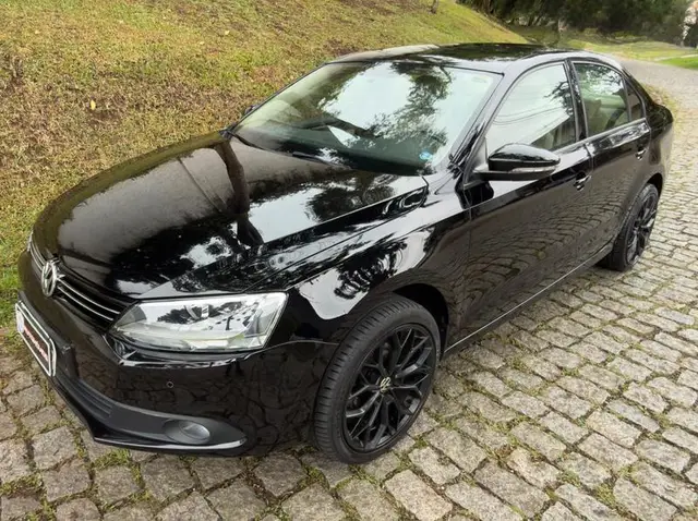 Carro Volkswagen Jetta 2013 2.0 Comfortline Tiptronic (Flex)