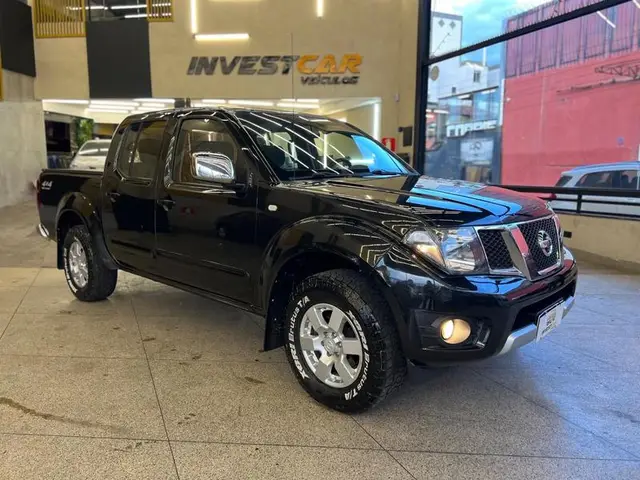 Carro Nissan Frontier 2014 Platinum 2.5 TD CD 4x4