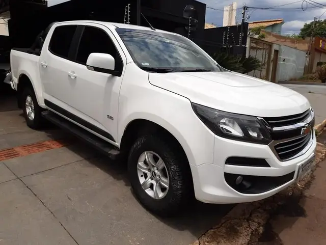 Carro Chevrolet S10 Cabine Dupla 2019 S10 2.5 ECOTEC SIDI LT 4x2 (Cabine Dupla) (Aut)