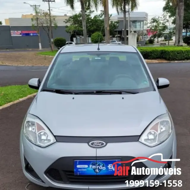 Carro Ford Fiesta Sedan 2014 SE Plus 1.6 RoCam (Flex)