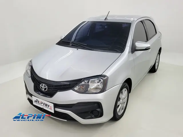 Carro Toyota Etios 2019 X Plus 1.5 (Flex)