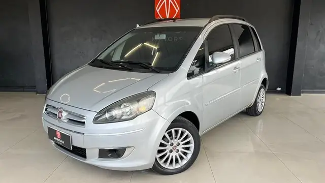 Carro Fiat Idea 2015 Attractive 1.4 8V (Flex)
