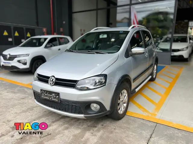 Carro Volkswagen CrossFox 2013 1.6 VHT (Flex)