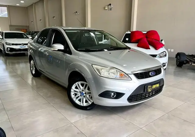 Carro Ford Focus Sedan 2012 GLX 2.0 16V (Flex)