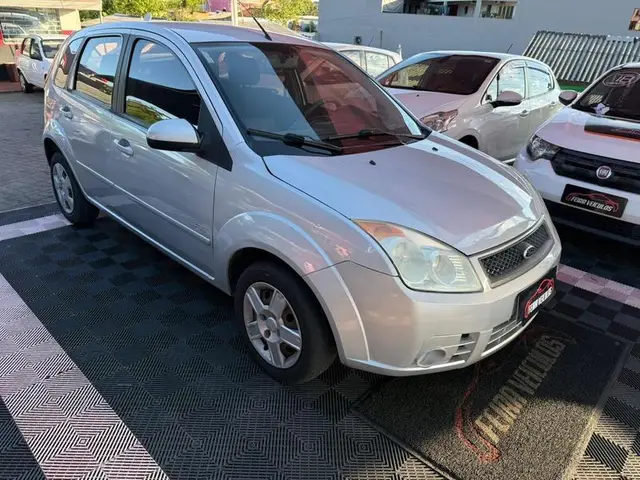Carro Ford Fiesta Hatch 2010 1.0 (Flex)