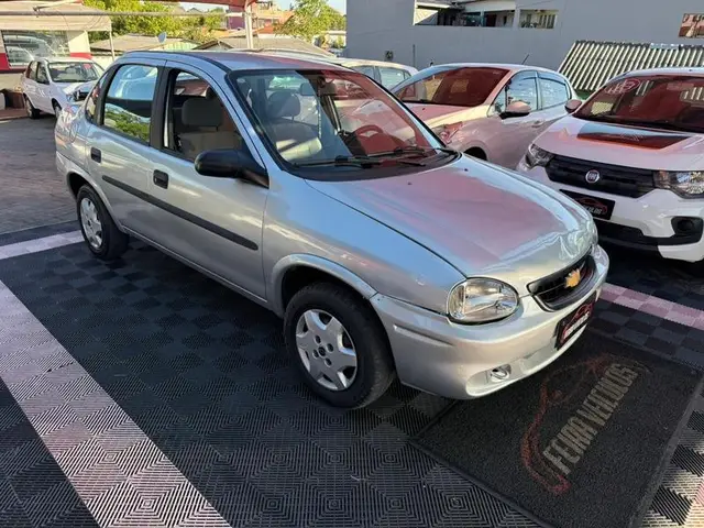 Carro Chevrolet Classic 2010 Life 1.0 VHCE (Flex)