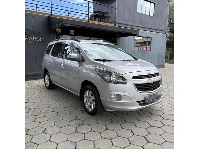 Carro Chevrolet Spin 2015 LTZ 7S 1.8 (Flex)