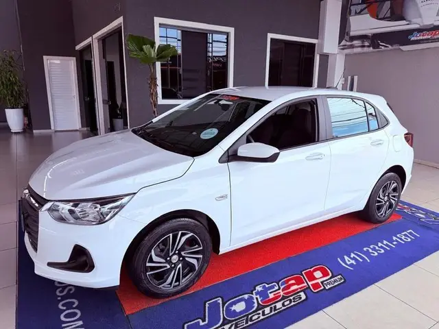Carro Chevrolet Onix 2024 LT 1.0