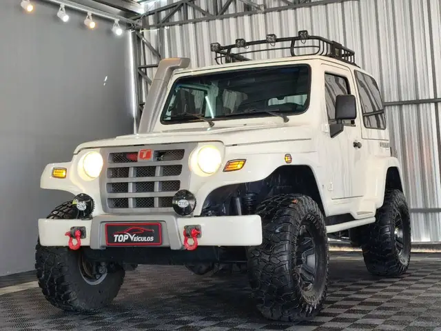 Carro Troller T4 2013 3.2