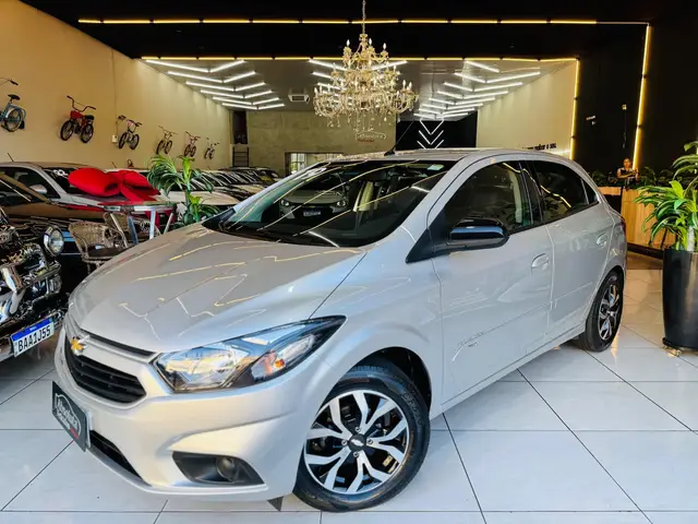 Carro Chevrolet Onix 2019 1.4 Advantage SPE/4 (Aut)