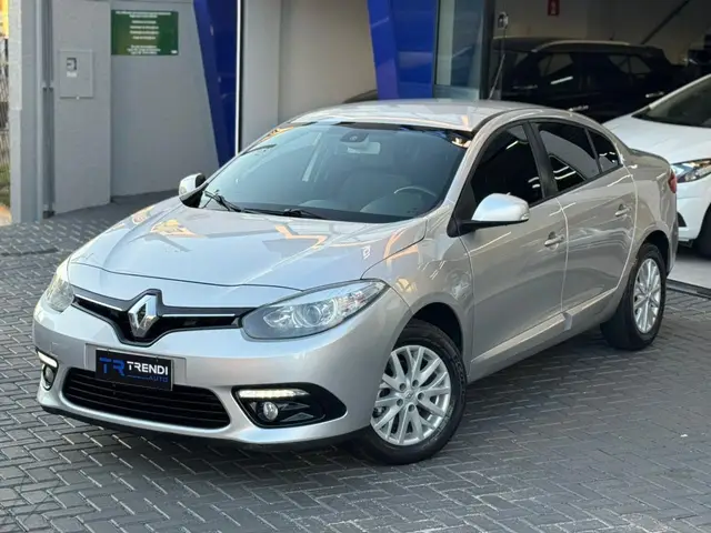 Carro Renault Fluence 2016 2.0 16V Dynamique Plus X-Tronic (Flex)